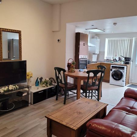 Nice Double Bedroom Near Qmc Nottingham Exteriör bild
